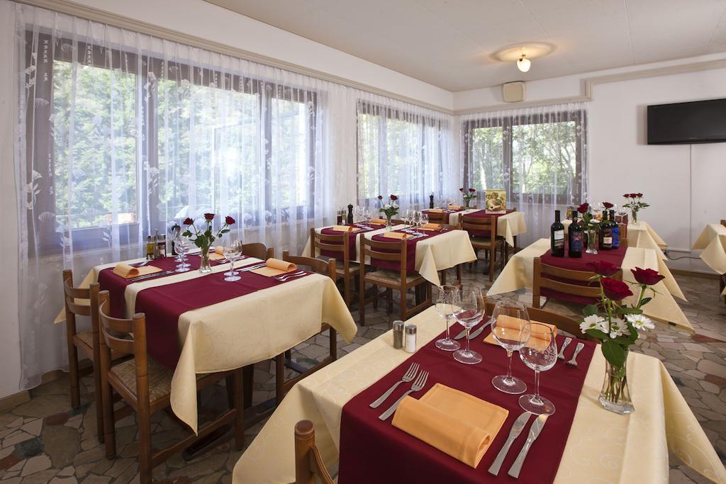 Hotel Al Lago Vogorno Exterior foto